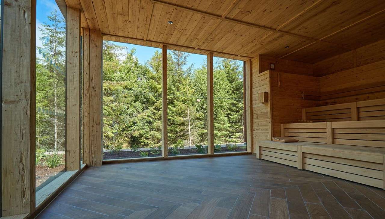 Nordic sauna, light wooden sauna looking out onto beautiful woodlands.