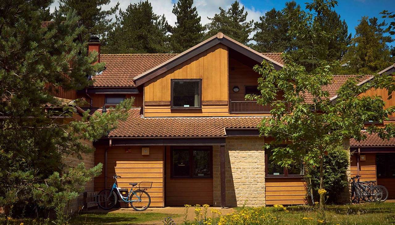 Executive lodge