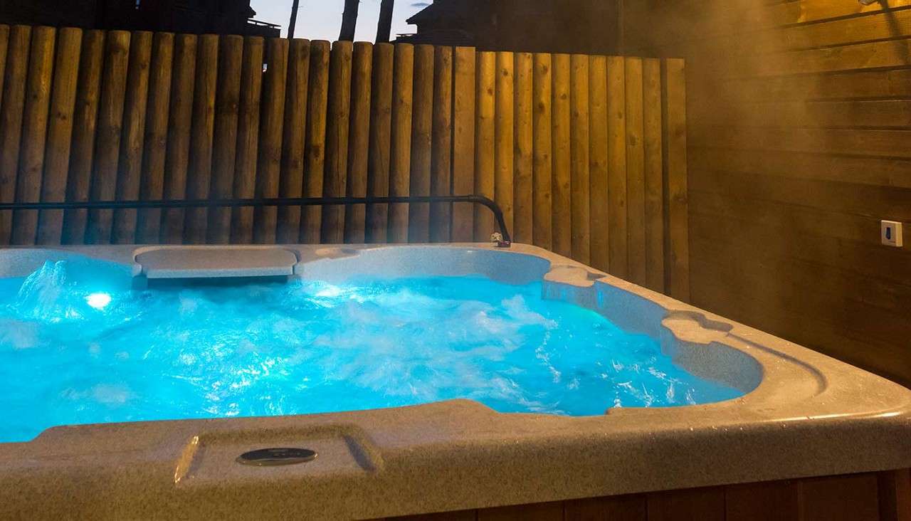 Private hot tub