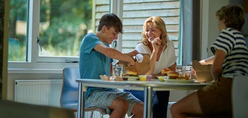 A family eating at Hucks