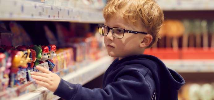A child shopping