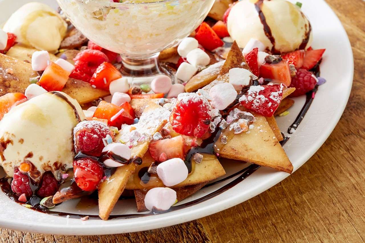 HUCKS DESSERT NACHOS 1