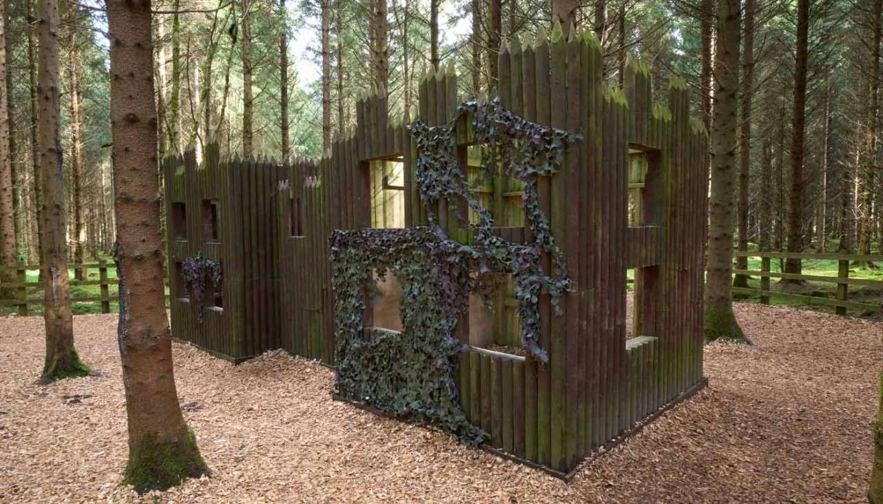 Building in the Laser Combat arena 