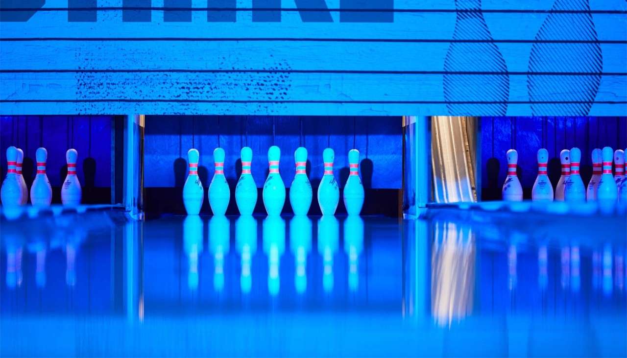 Bowling pins lined up