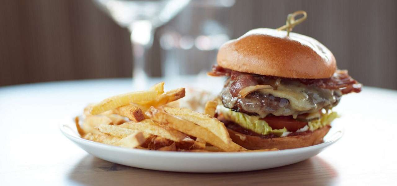 Cara's burger and chips