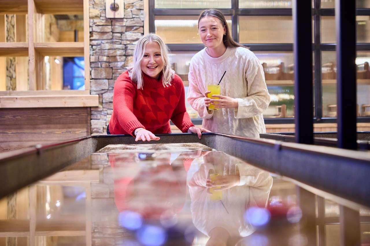 SF DOZING DUCK SHUFFLEBOARD 1 