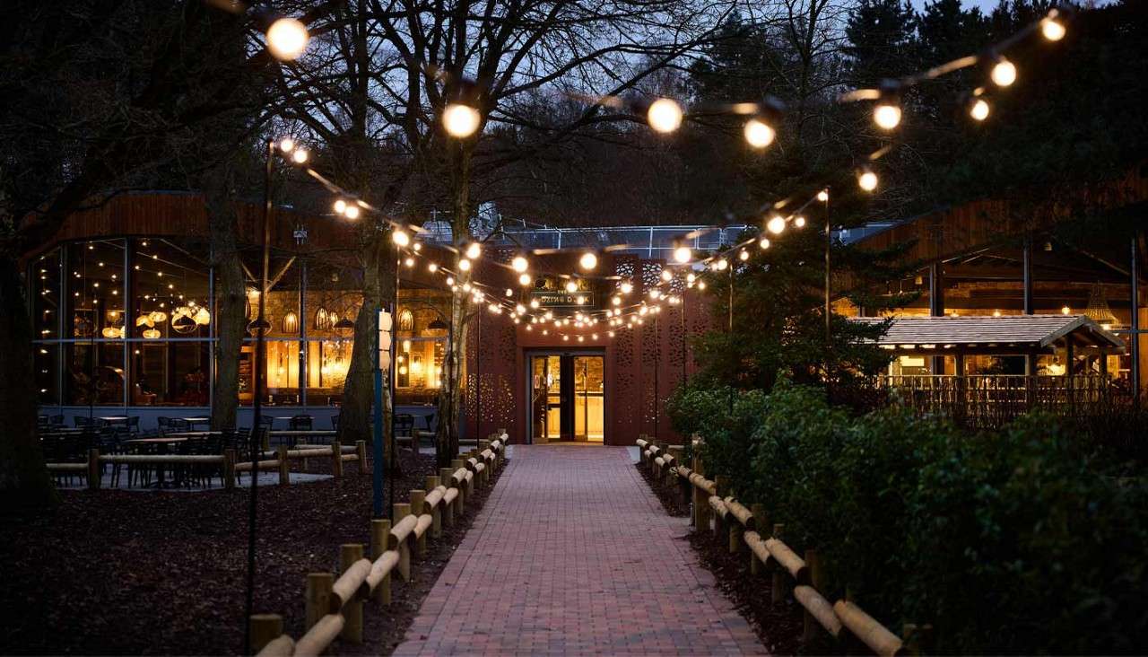 Walkway to the entrance of The Dozing Duck. 