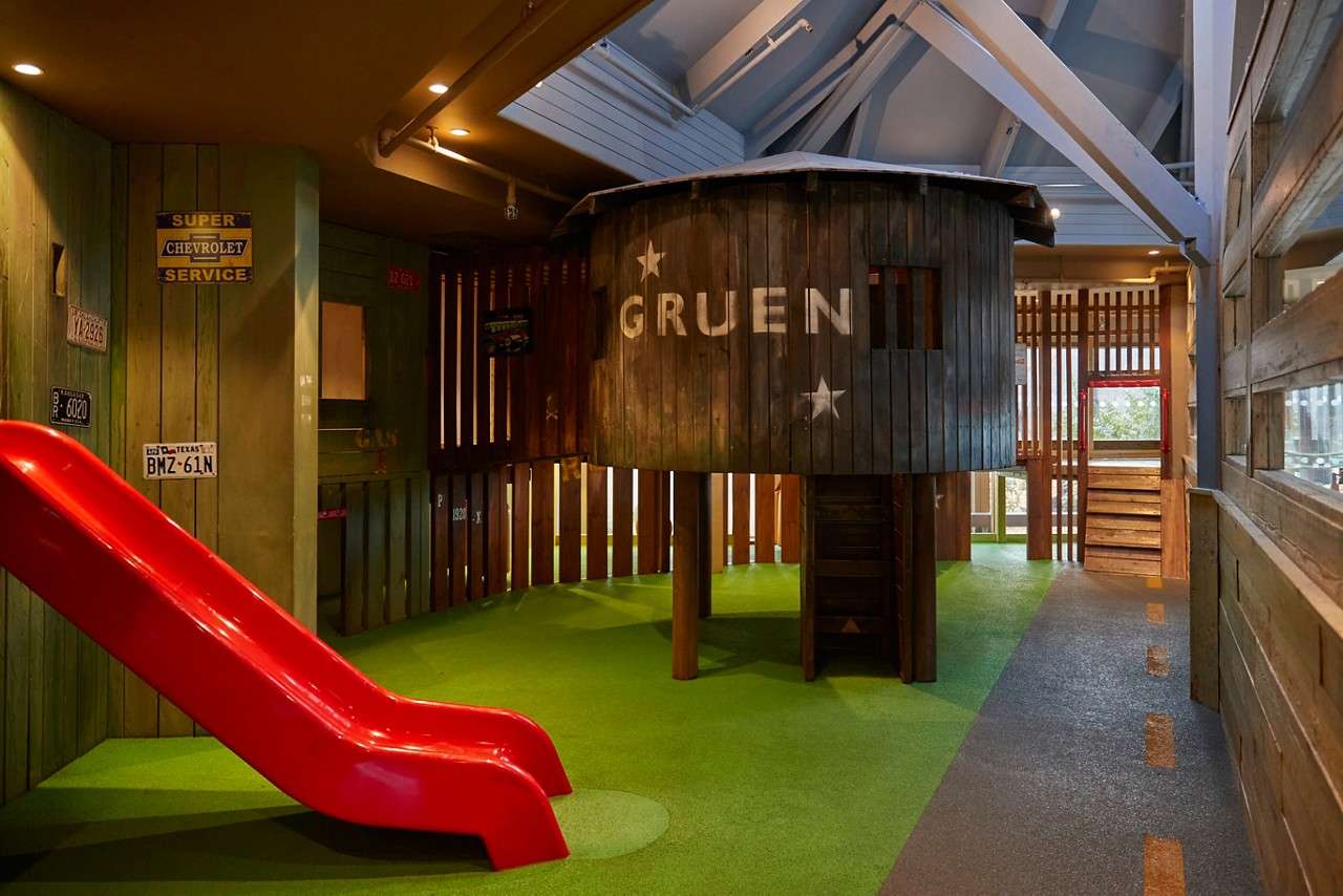 SF HUCKS INTERIOR 1