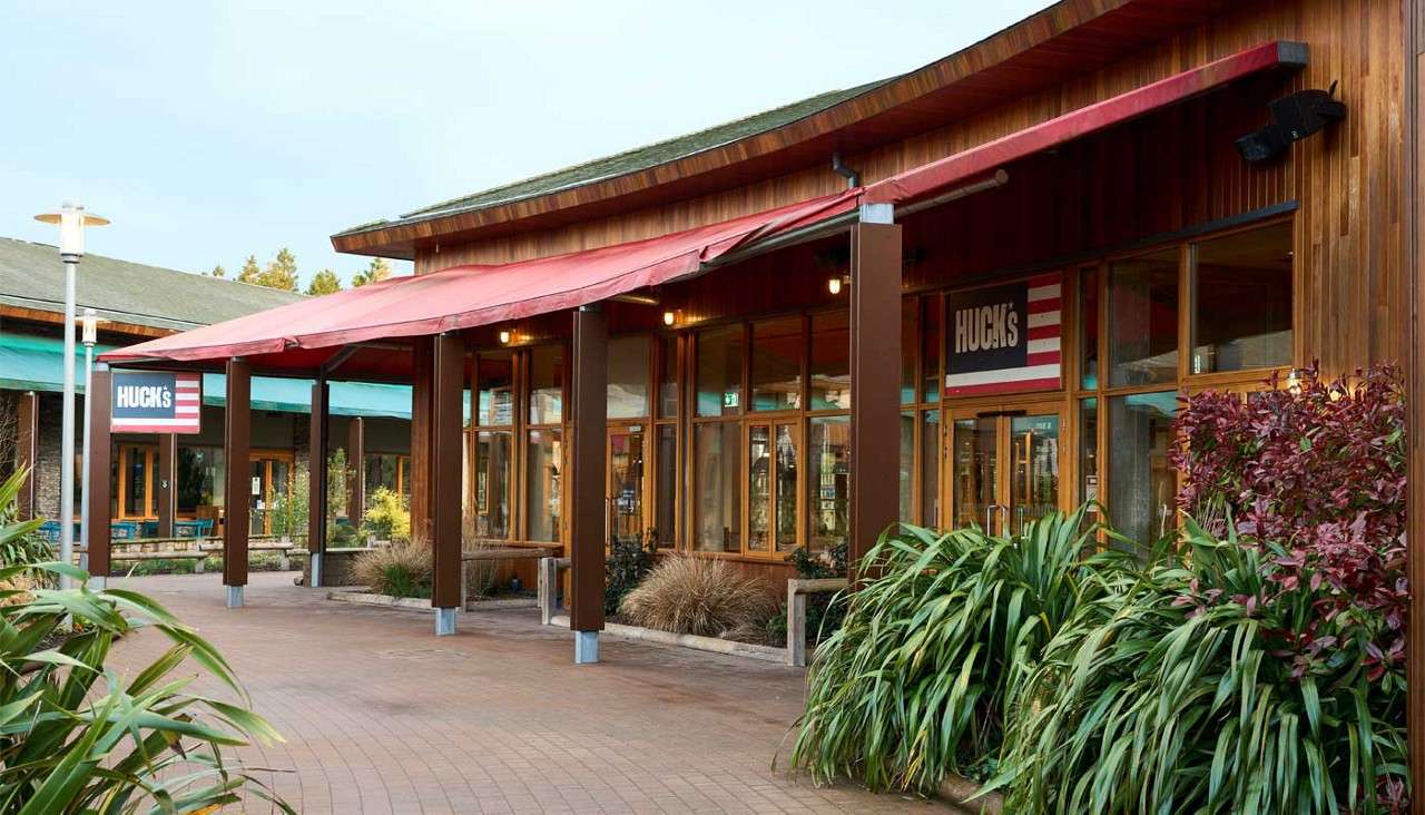 Exterior of Huck's American Bar and Grill