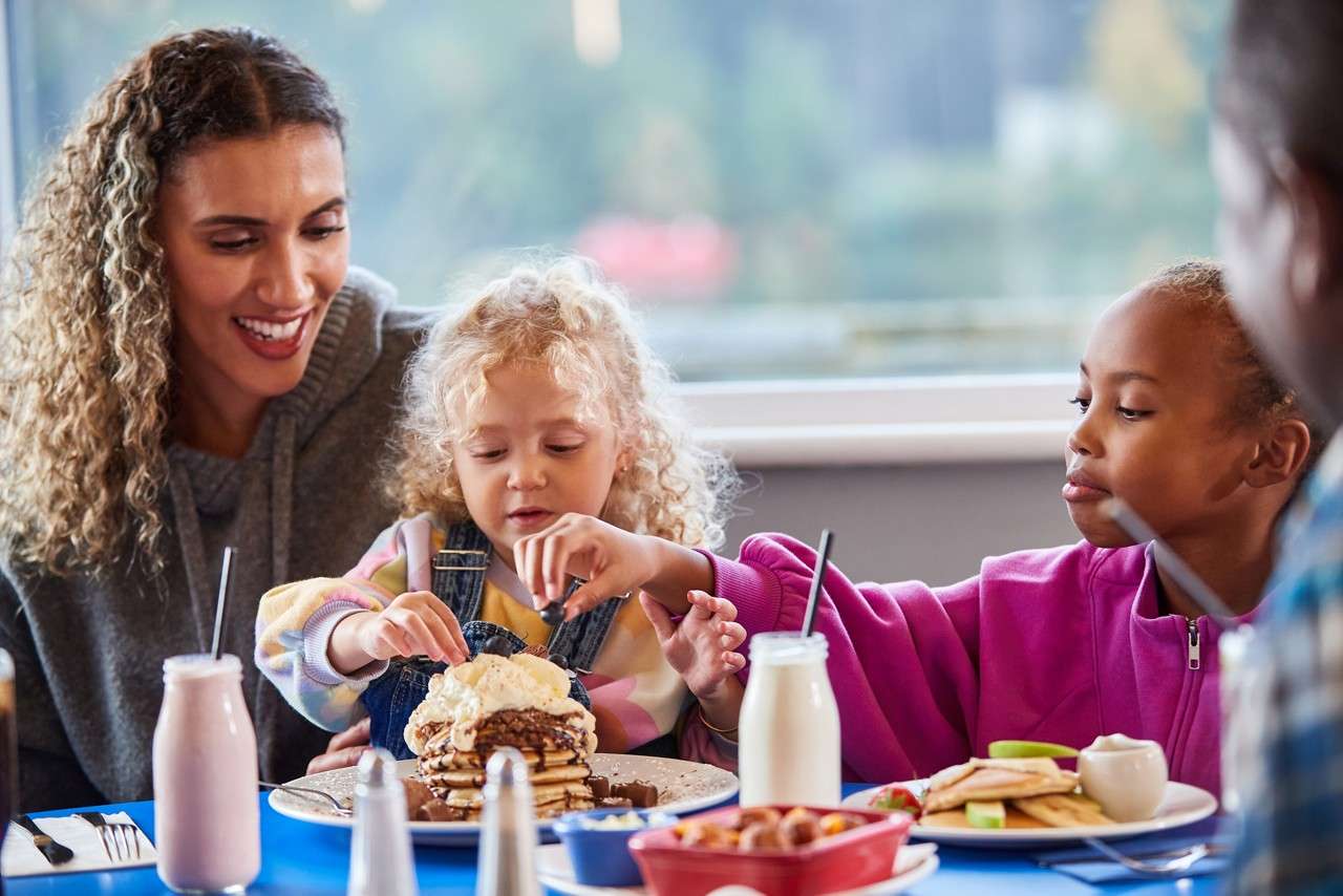f&b family meal at the pancake house (school age & pre-school)