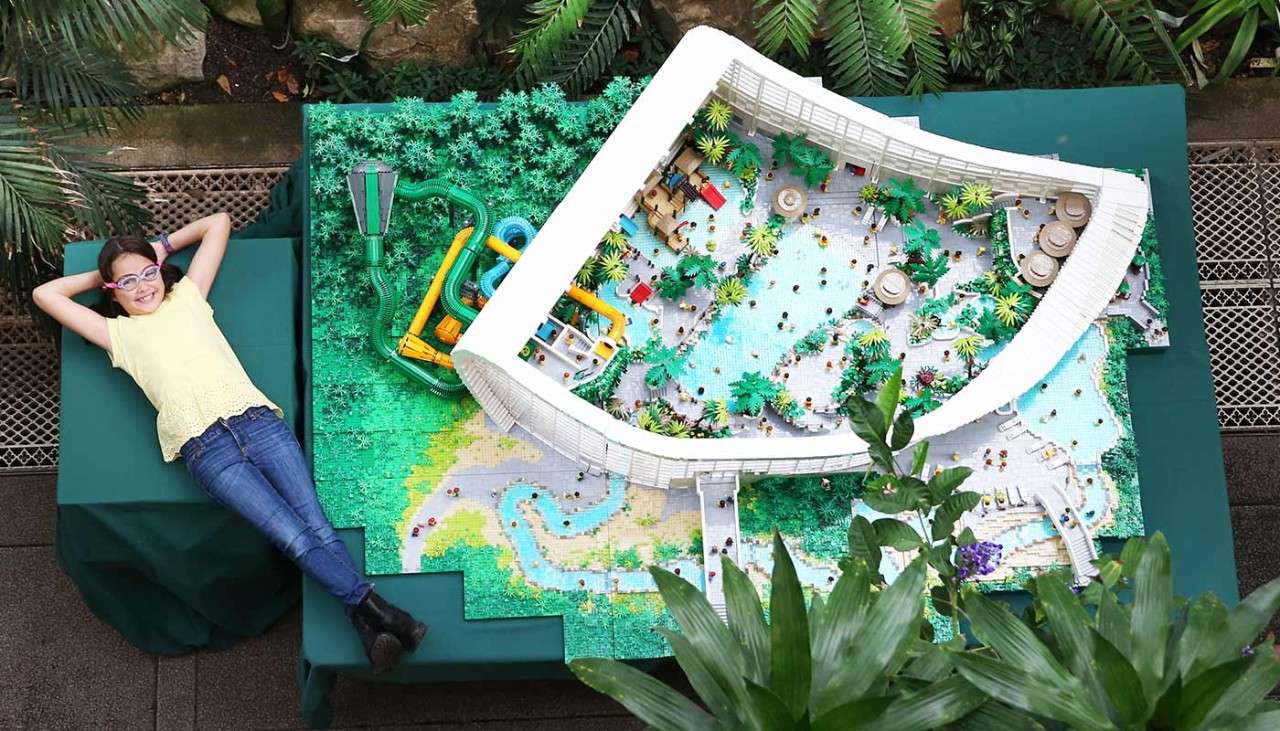 Lego Subtropical Swimming Paradise